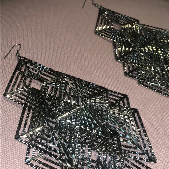 Silver drop down glamour fancy earrings - Picture 4 of 7